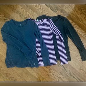 Three GapFit Breathe Long Sleeve
T-shirts, Size Small
